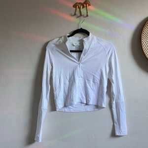 LULULEMON CROP HALF ZIP